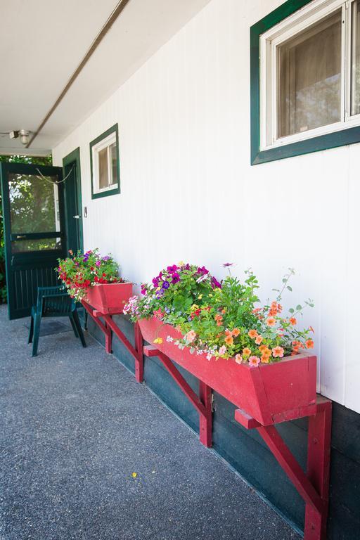 Lakeside Motel วิลเลียมส์เลค ภายนอก รูปภาพ