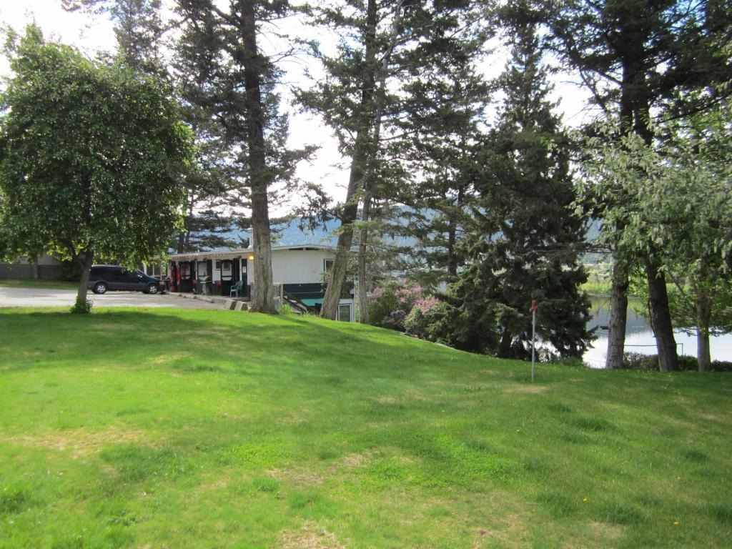 Lakeside Motel วิลเลียมส์เลค ภายนอก รูปภาพ