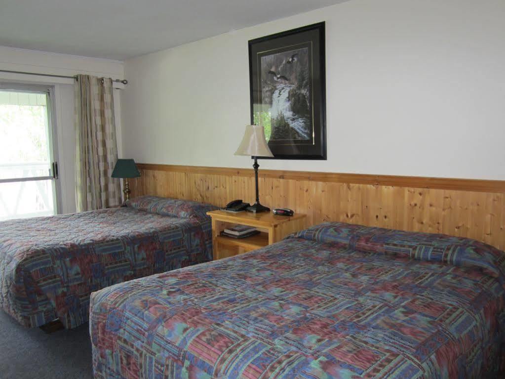Lakeside Motel วิลเลียมส์เลค ภายนอก รูปภาพ